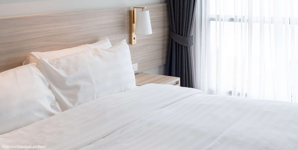 Standard Room, 1 Double Bed (No) | Desk, free cribs/infant beds, free WiFi