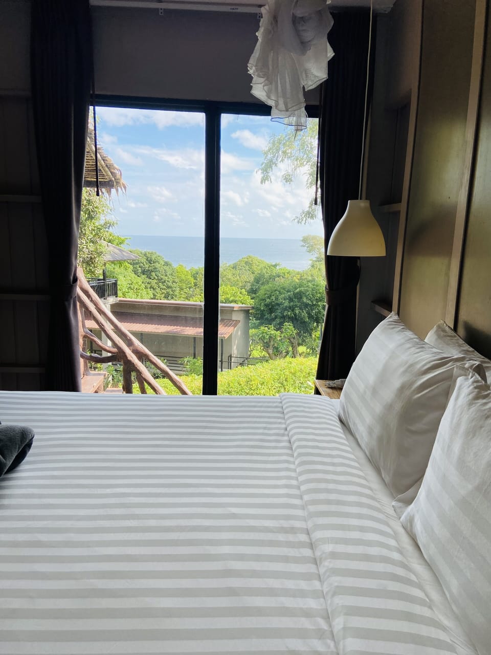  Partial Sea View  | Minibar, in-room safe, desk, free WiFi
