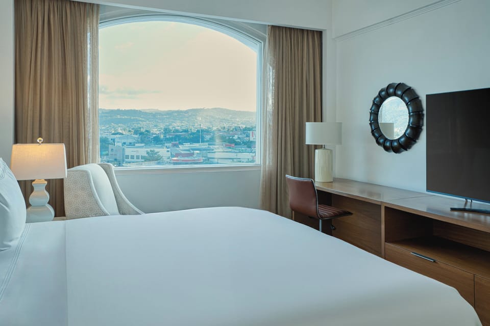 Presidential Suite, 1 Twin Bed | Egyptian cotton sheets, premium bedding, down comforters, pillowtop beds