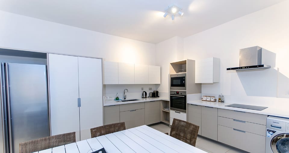 Penthouse, 2 Bedrooms, Kitchen, Ocean View | Private kitchen | Espresso maker, full-size fridge, microwave, oven