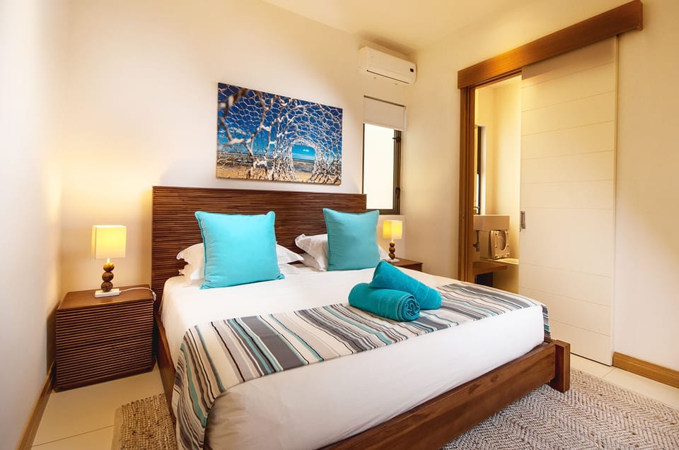 Apartment, 2 Bedrooms, Kitchen, Ocean View | Premium bedding, in-room safe, blackout drapes, iron/ironing board