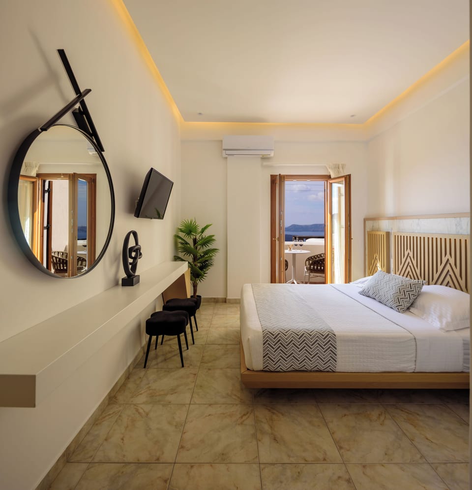 Deluxe Room Volcano View | In-room safe, soundproofing, free cribs/infant beds, free WiFi