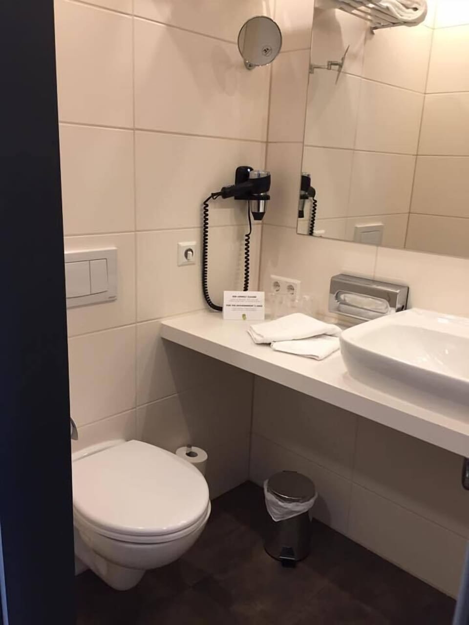 Shower, towels