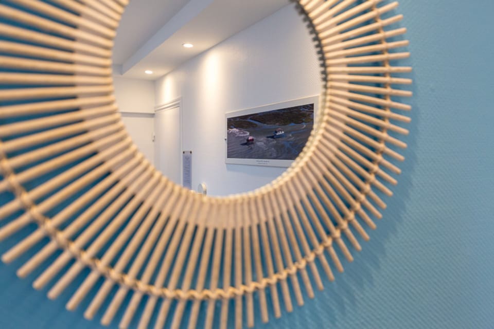 Junior Room | Individually decorated, individually furnished, desk, soundproofing