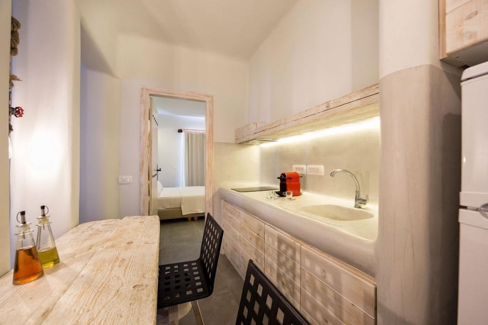 Private kitchenette