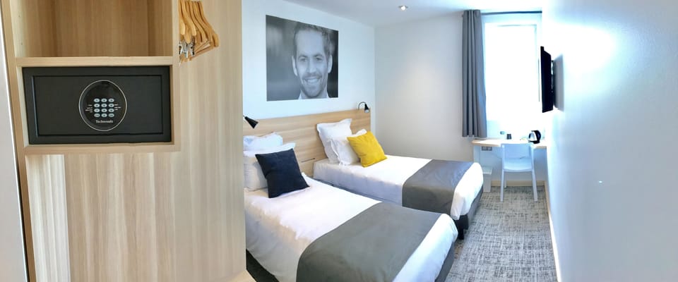 Premium bedding, in-room safe, individually decorated, desk