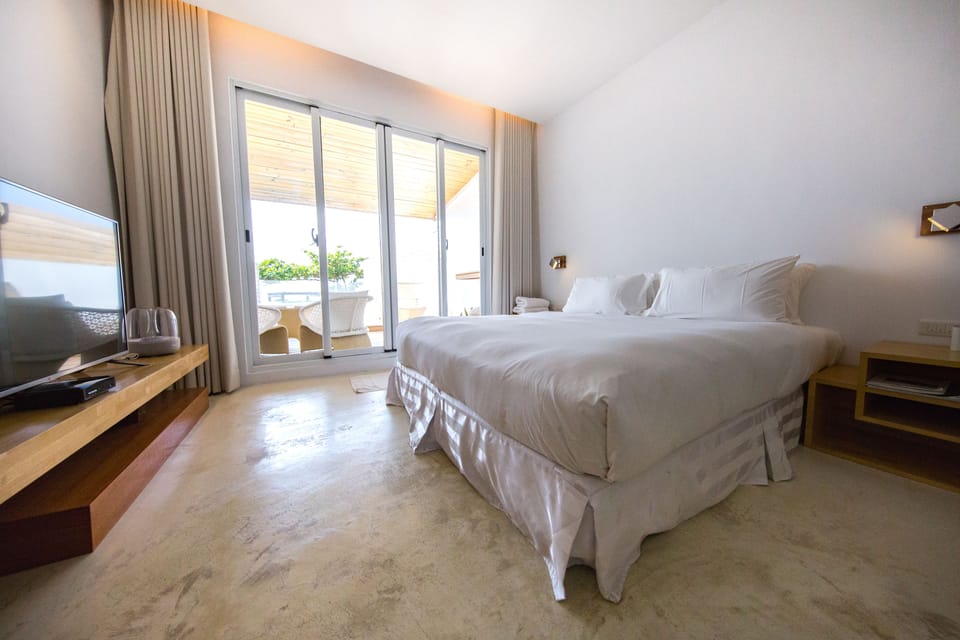 Superior Double Room, 1 Bedroom, Private Pool, Courtyard Area | 1 bedroom, premium bedding, down comforters, free minibar