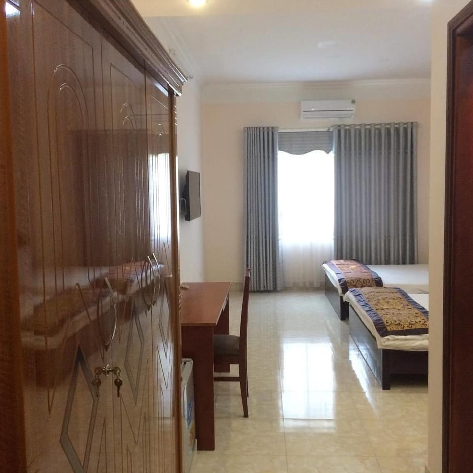 Basic Double or Twin Room, 2 Twin Beds | Premium bedding, minibar, desk, laptop workspace