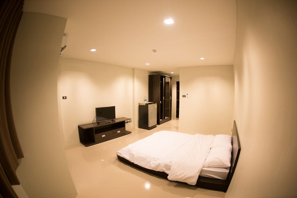 Standard Room | Rollaway beds, free WiFi, bed sheets