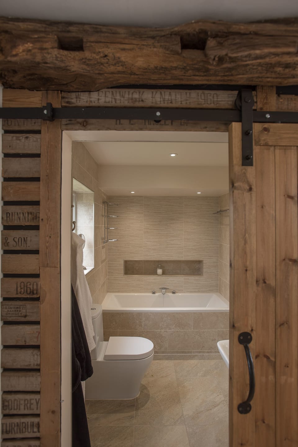 Bathroom | Free toiletries, hair dryer, towels