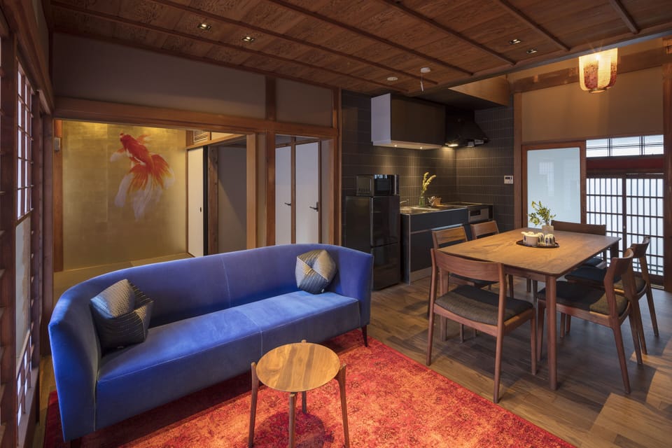 Traditional House, 3 Bedrooms, Kitchen, Garden View | Living room | Flat-screen TV