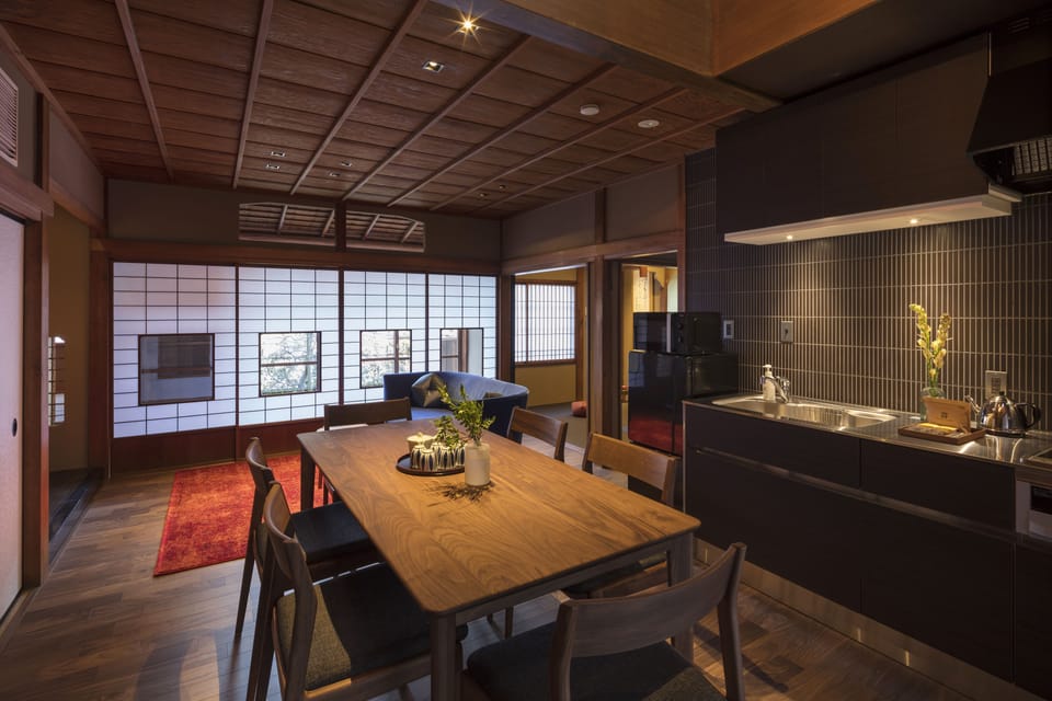 Traditional House, 3 Bedrooms, Kitchen, Garden View | Private kitchen | Fridge, microwave, stovetop, coffee/tea maker
