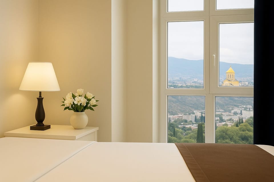 Egyptian cotton sheets, premium bedding, pillowtop beds, minibar