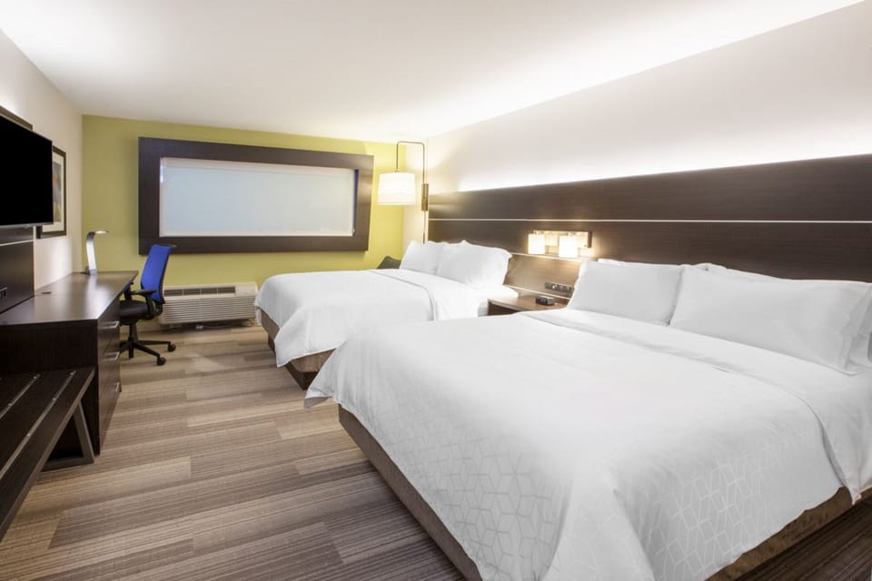In-room safe, desk, laptop workspace, soundproofing