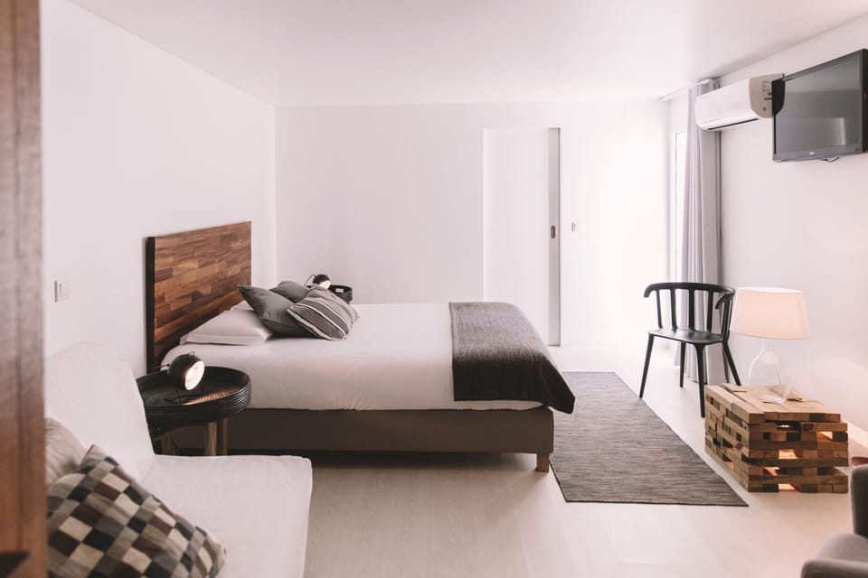 Deluxe Double Room | Free WiFi, bed sheets