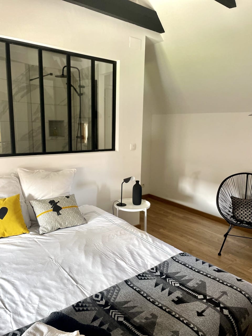 Double Room, Private Bathroom, Pool View (ZEN) | Soundproofing