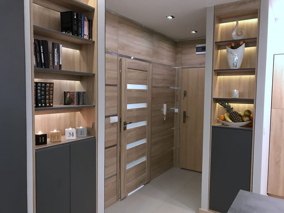 Comfort Apartment, Balcony, Courtyard View | 1 bedroom, iron/ironing board, free cribs/infant beds