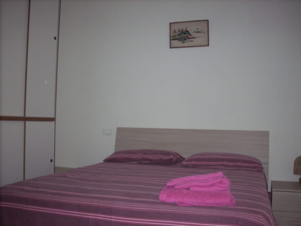 Standard Room | Desk, free WiFi, bed sheets, wheelchair access