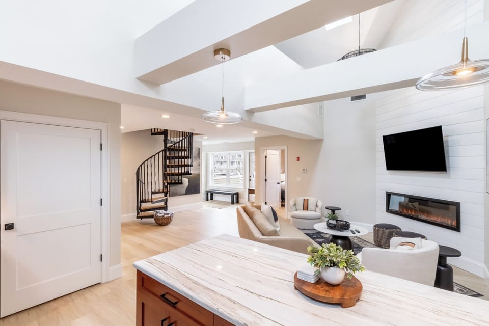 Luxury Loft, 2 Bedrooms, Fireplace | Living area | Flat-screen TV, fireplace