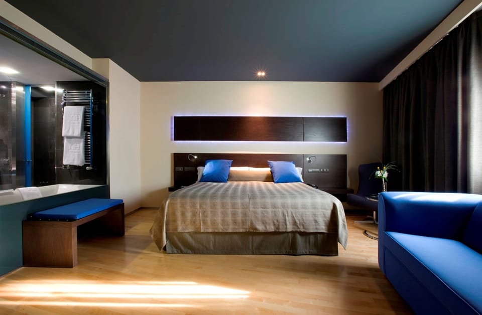 Minibar, in-room safe, desk, blackout drapes