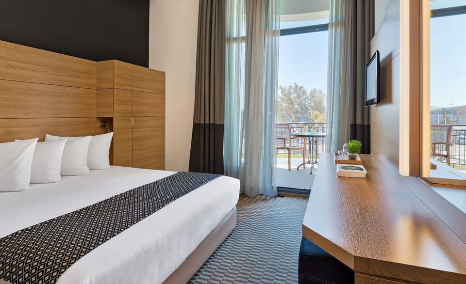 Deluxe Room, Sea View (or City view) | View from room