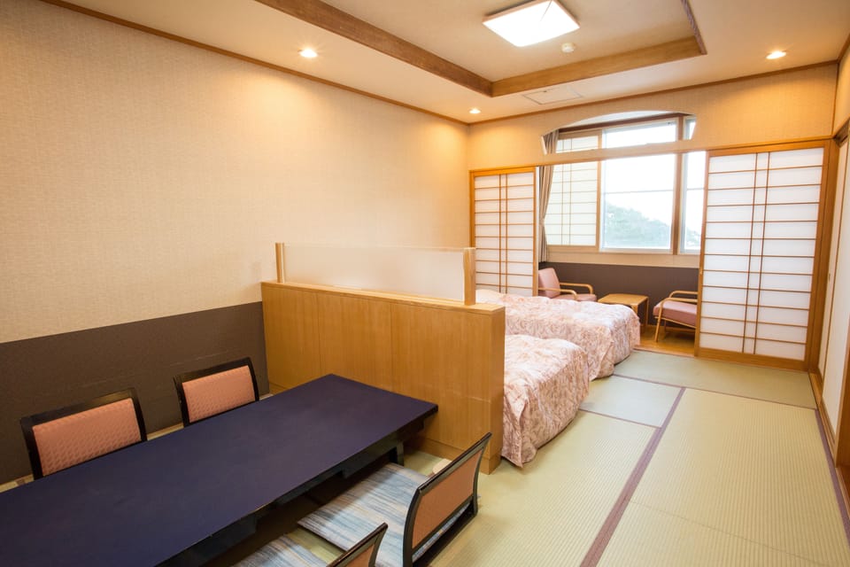 Twin Room (with Tatami area, 12 tatami mats size) | WiFi (free)
