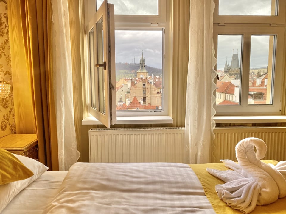 Royal Studio Suite, 1 Bedroom, City View | In-room safe, soundproofing, free WiFi, bed sheets