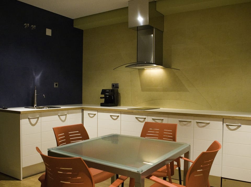 Suite | Private kitchen | Espresso maker, coffee/tea maker, fridge, microwave