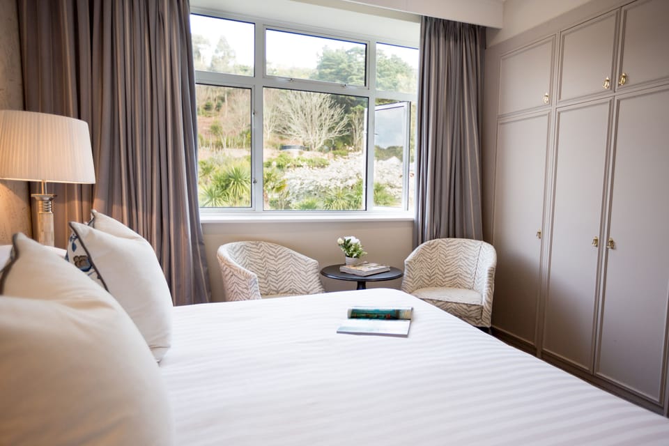 Garden View Room | Hypo-allergenic bedding available, in-room safe, desk