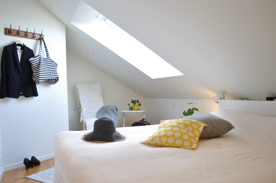 Standard Twin Room, Shared Bathroom | Individually decorated, individually furnished, free WiFi, bed sheets