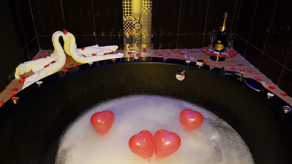 Suite (Del Plebiscito) | Frette Italian sheets, premium bedding, down comforters