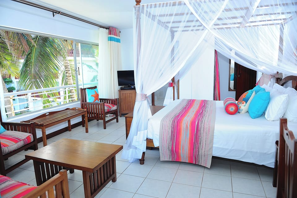 Executive Sea View Cabin | Egyptian cotton sheets, premium bedding, memory foam beds, minibar