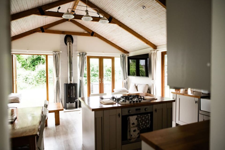 Bungalow, Ensuite | Lounge