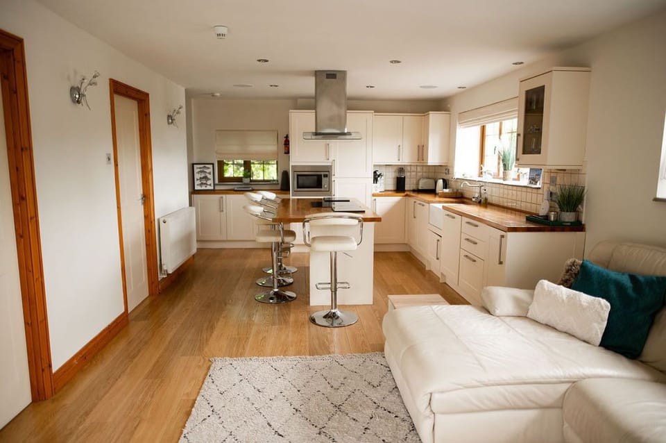 Cottage, Private Bathroom (2 Bedrooms) | Lounge