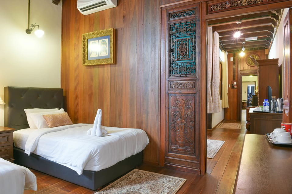 Premium bedding, pillowtop beds, minibar, in-room safe