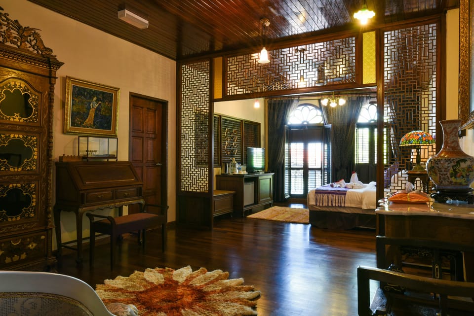 The Grand Boulevard Suite | Premium bedding, pillowtop beds, minibar, in-room safe