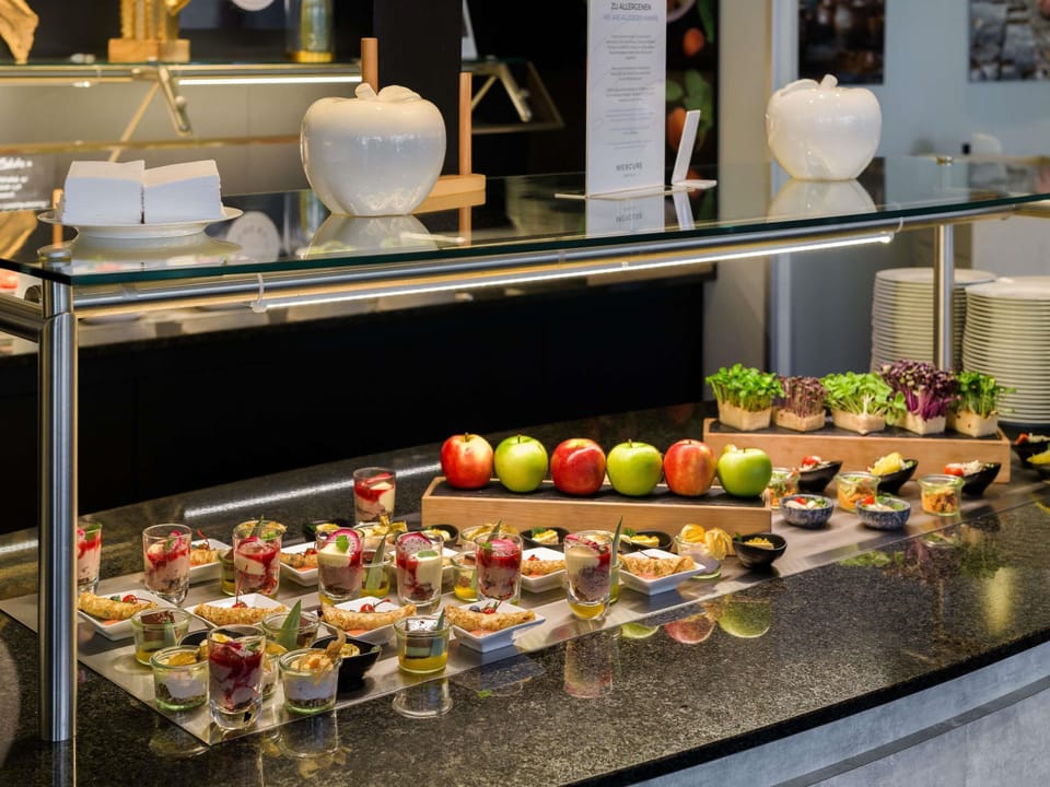 Breakfast, lunch, dinner served; German cuisine 