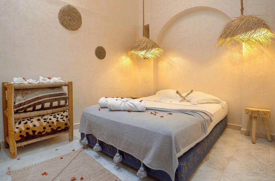 Economy Double or Twin Room, Private Bathroom | Iron/ironing board, free WiFi, bed sheets
