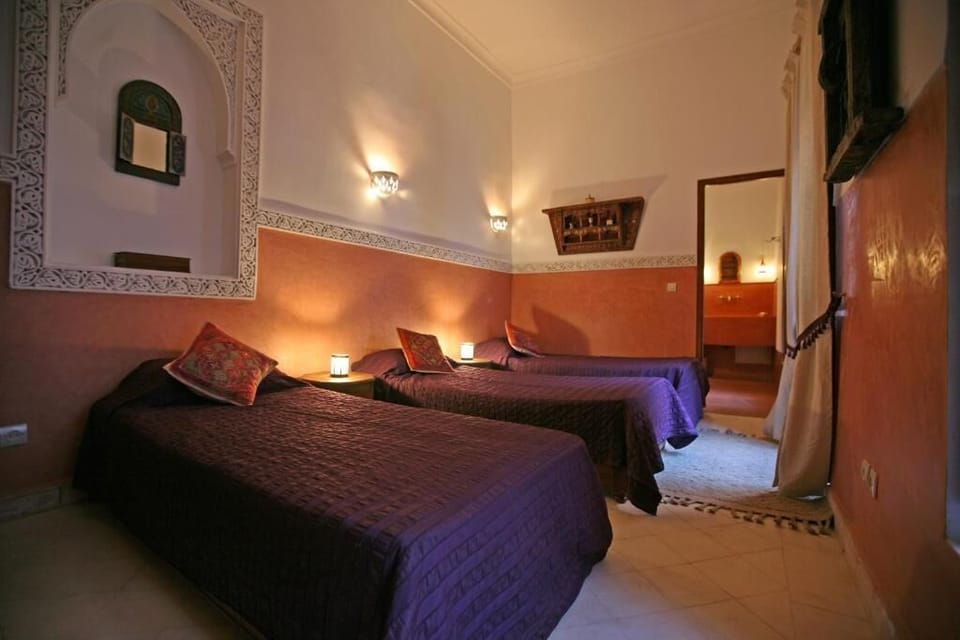Twin Room | Individually decorated, blackout drapes, free WiFi