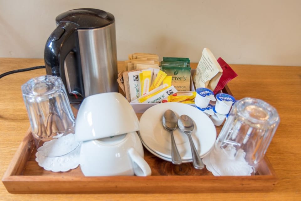 Egyptian cotton sheets, individually decorated, individually furnished