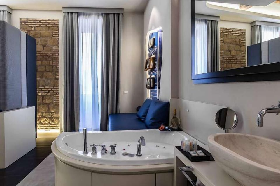 Minibar, in-room safe, desk, soundproofing