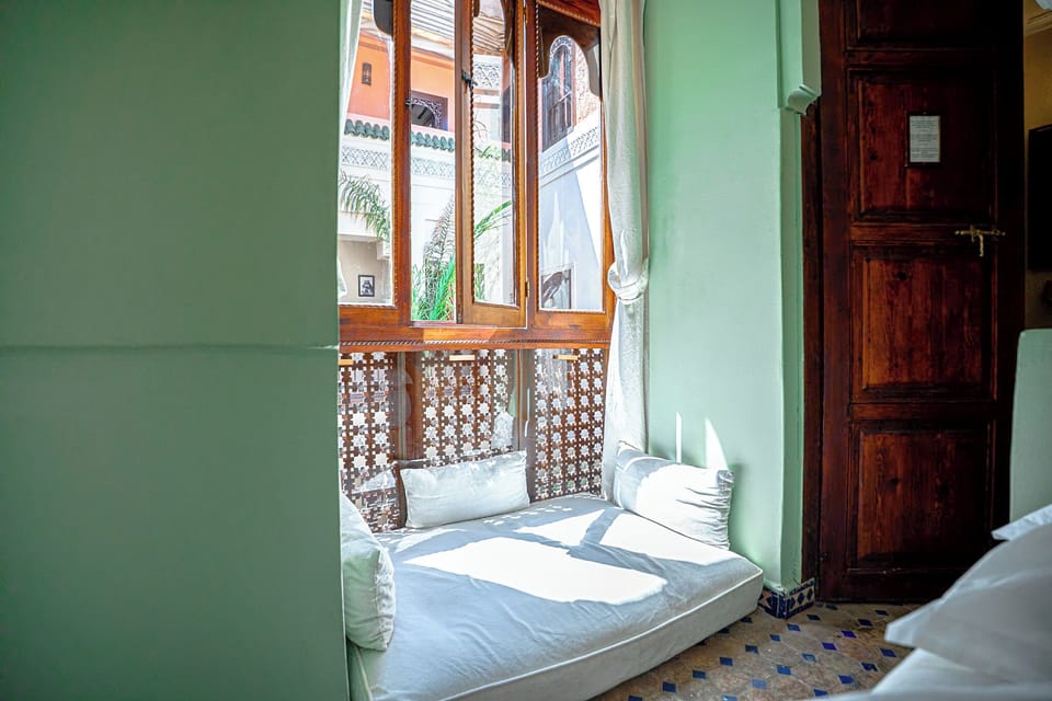 Double Room (Emeraude) | Bathroom | Free toiletries, hair dryer, towels