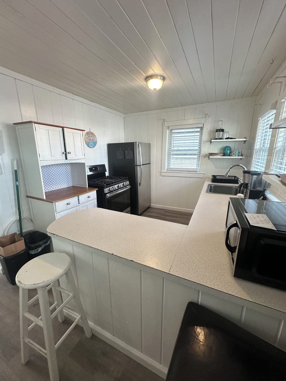 Family Duplex | Private kitchen | Fridge, microwave, coffee/tea maker