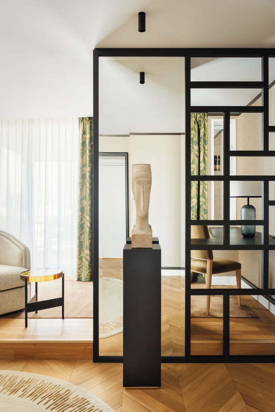 Eiffel Suite | Living area | 46-inch Smart TV with satellite channels, TV, toys