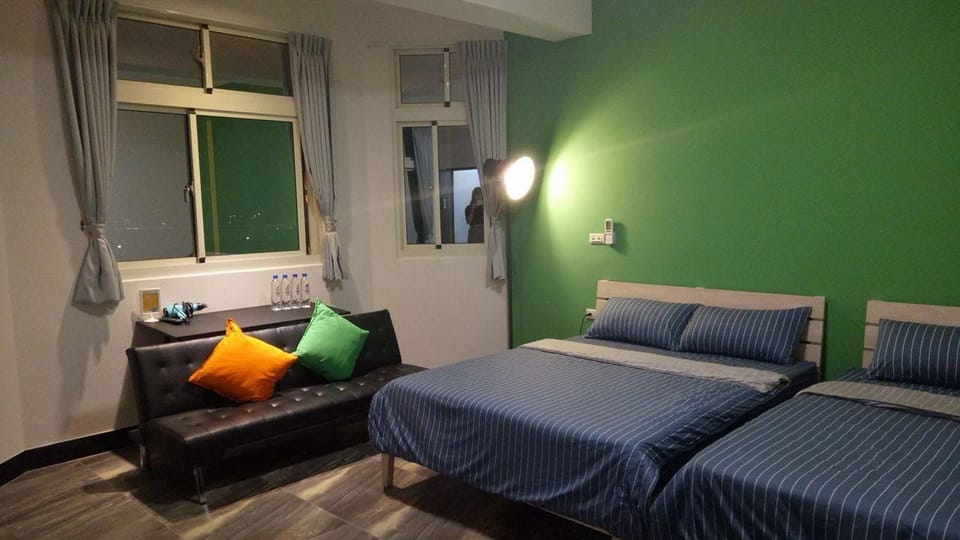 Quadruple Room | Desk, blackout drapes, WiFi (free), bed sheets