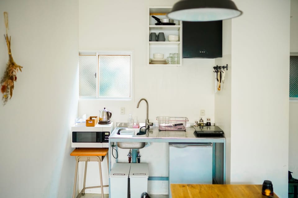 Family Room, Non Smoking | Private kitchenette | Shared fridge, shared microwave, cookware/dishes/utensils