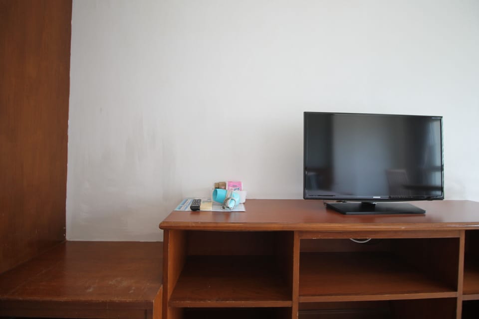 Standard Sea View Double Room | Free minibar, in-room safe, individually decorated, desk