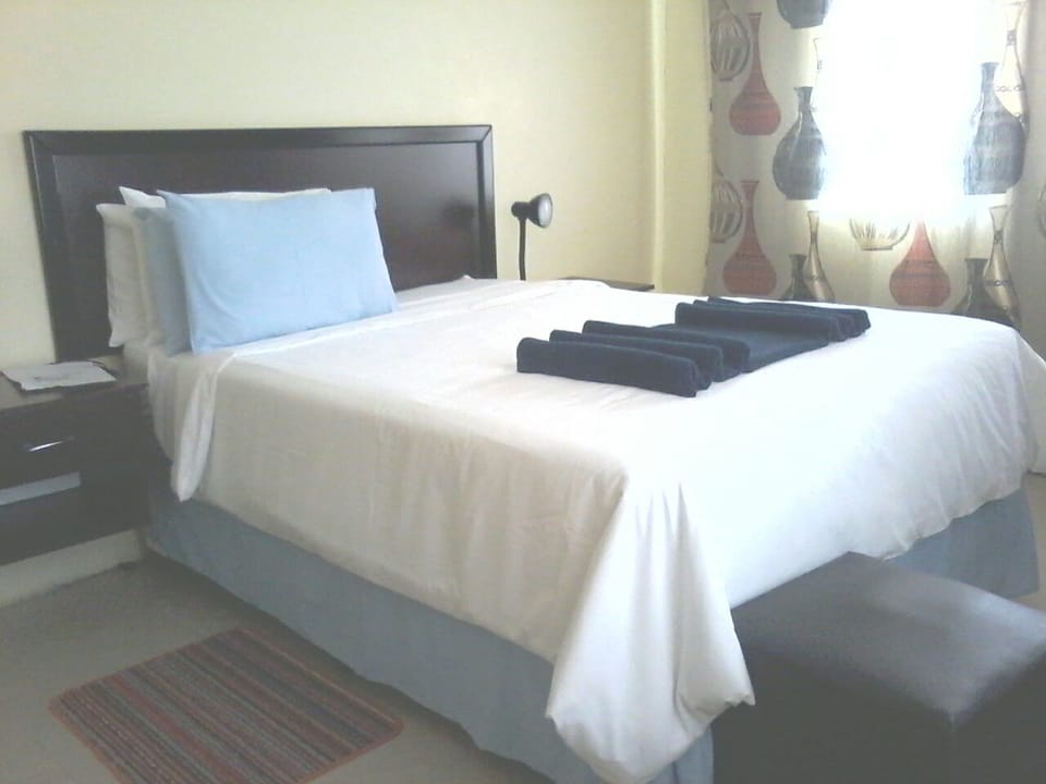 Standard Double Room, Garden View | Desk, WiFi (free)