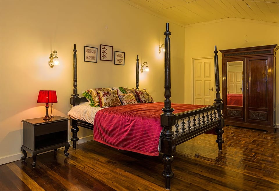 Victorian Room  | In-room safe, desk, laptop workspace, blackout drapes