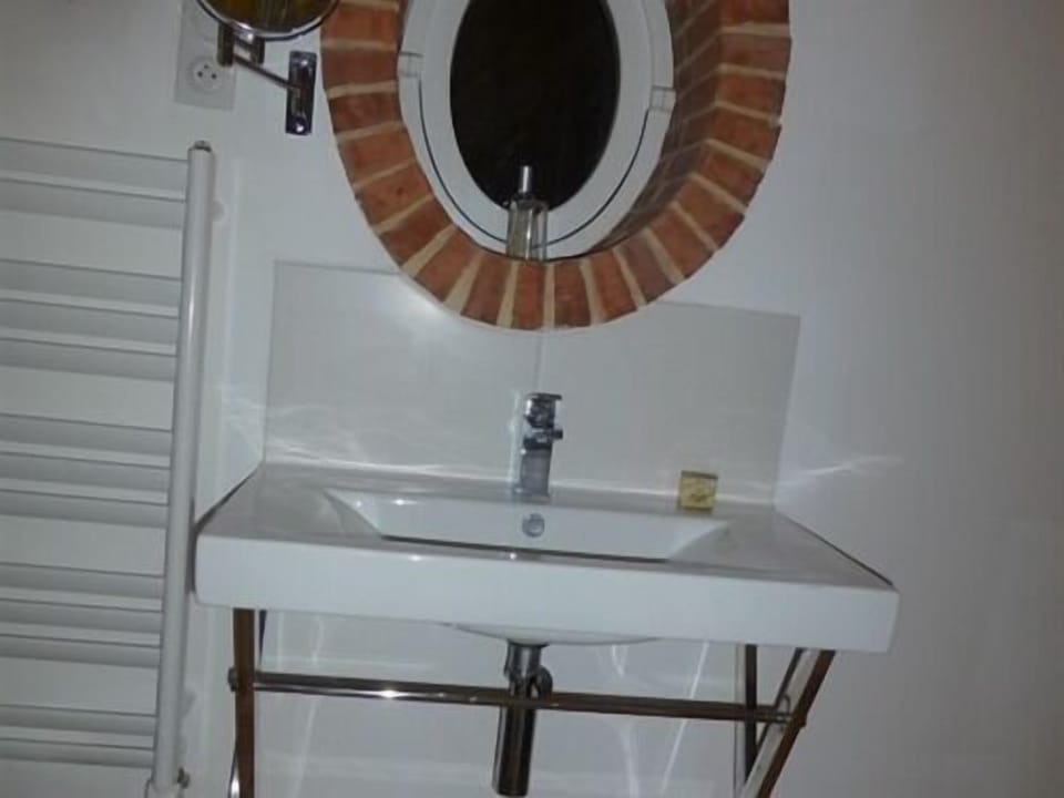 Maison D'eclaibes Bed and Breakfast in Hauts-de-France